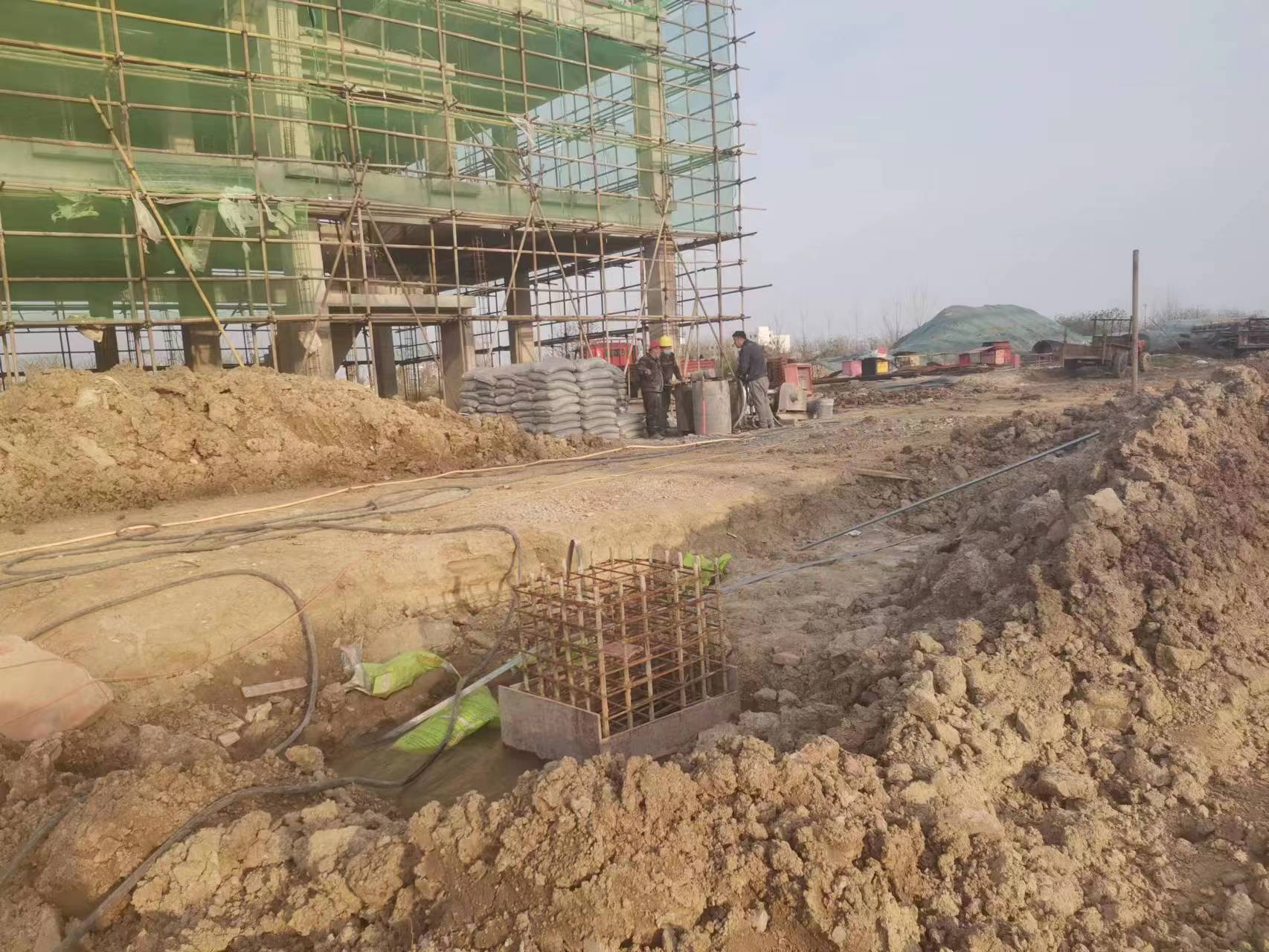 贡觉当桥梁出现裂缝的时候应该及时加固修补